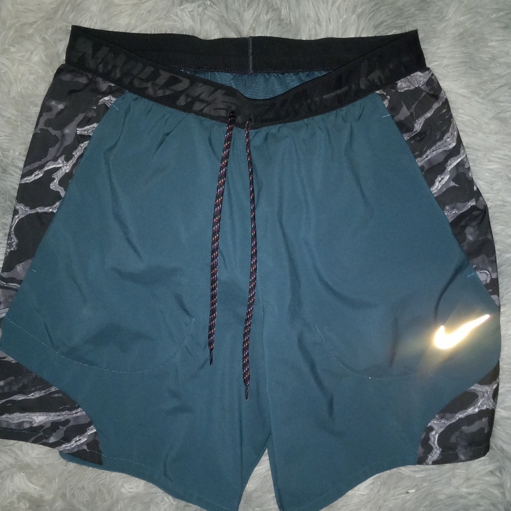 Nike Wild Run Men's Shorts S